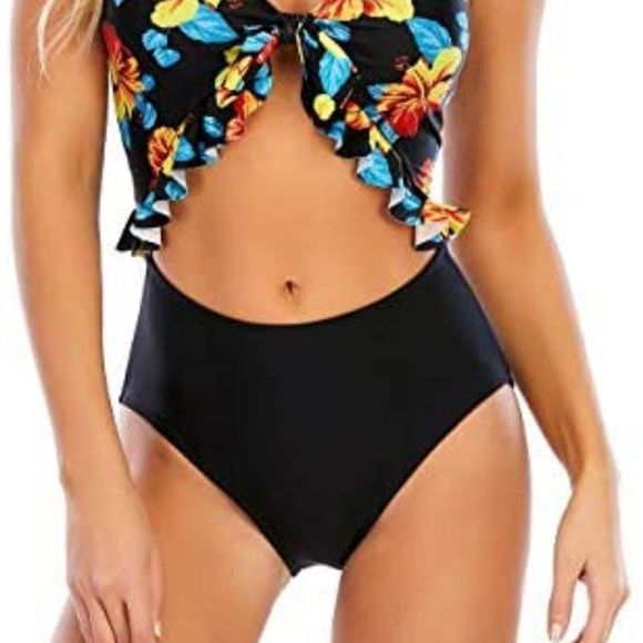 Women Cut Out One Piece Swimsuit - Picture 5 of 8